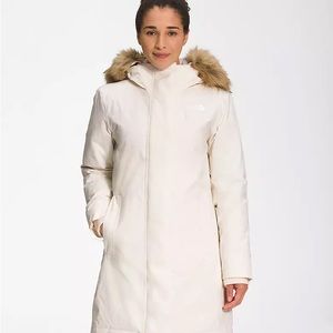 E Arctic Parka GDNW/SVRGYLPPRT M